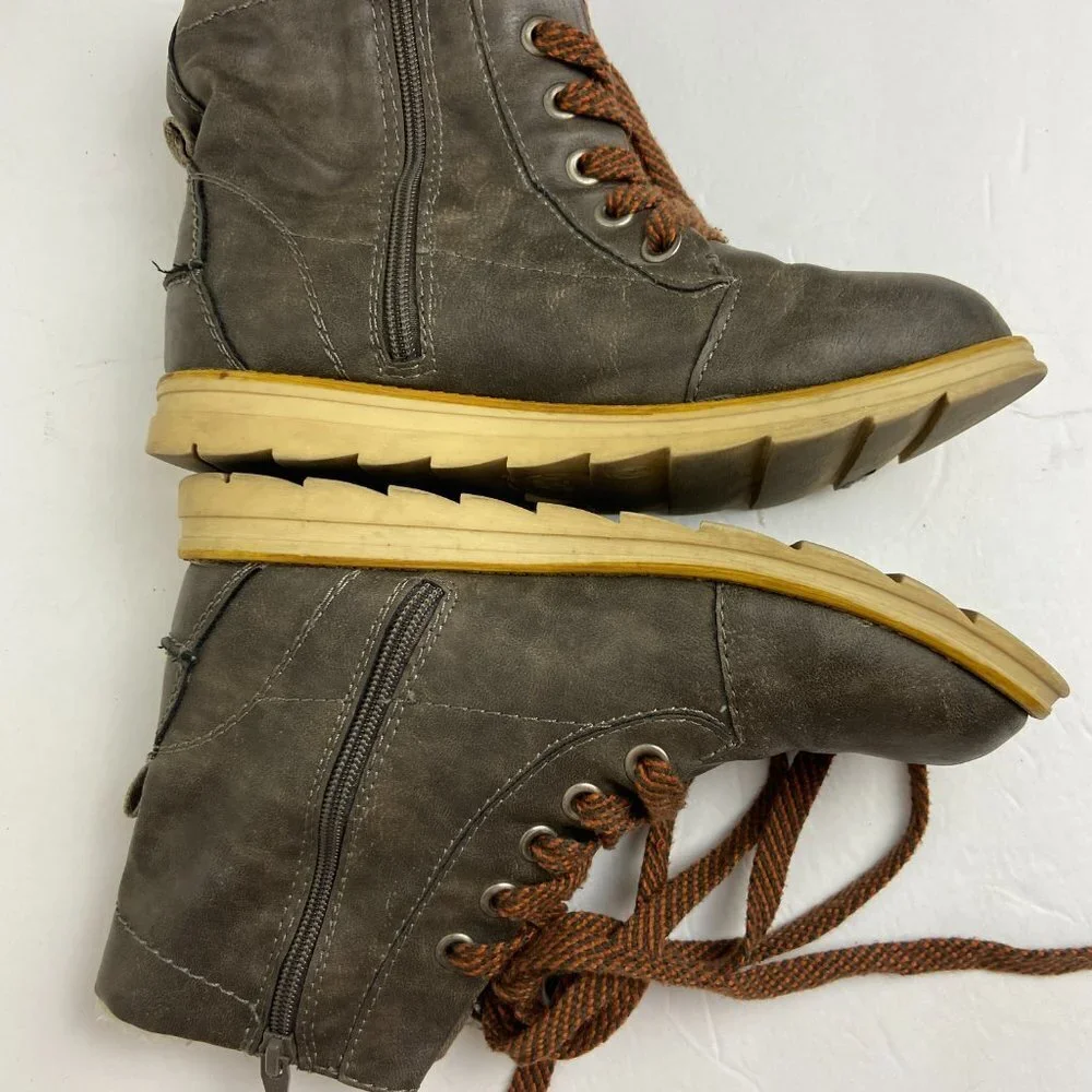 Boy's Boots Zipper Size 6.5 ( 24.4 cm)
